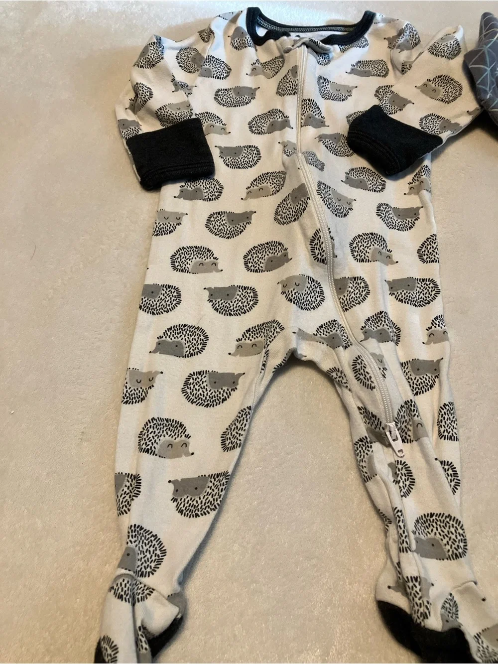 Neutral Hedgehog & Geo Print Footed One-Piece Pajamas - Gray, White